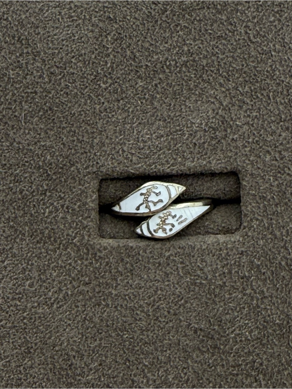 White Enamel Leaf Double Ring Thailand